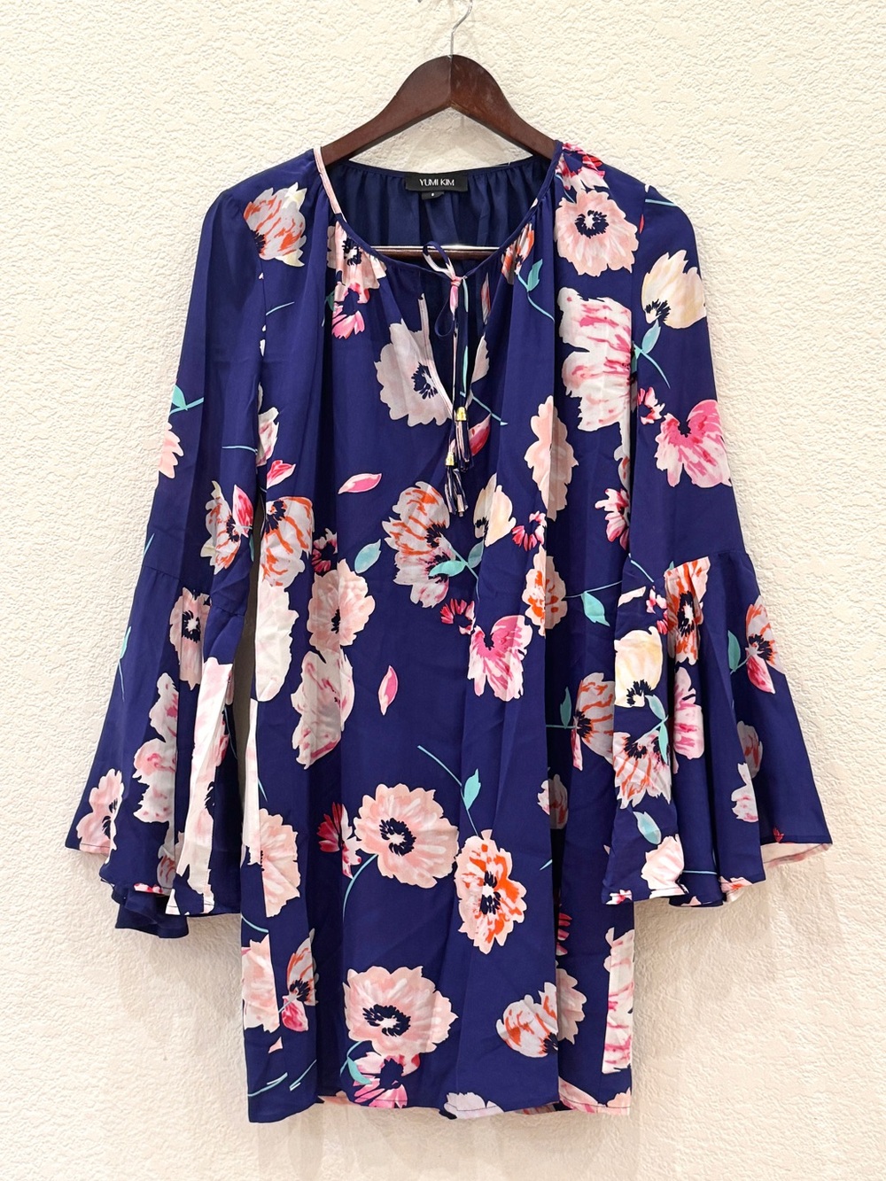 NWOT Yumi Kim Silk Floral Shift Dress Small Bell Sleeve Boho Cocktail Mini - Picture 3 of 11